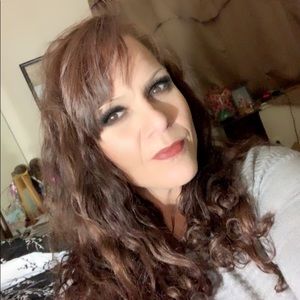 Meet your Posher, Jeanne